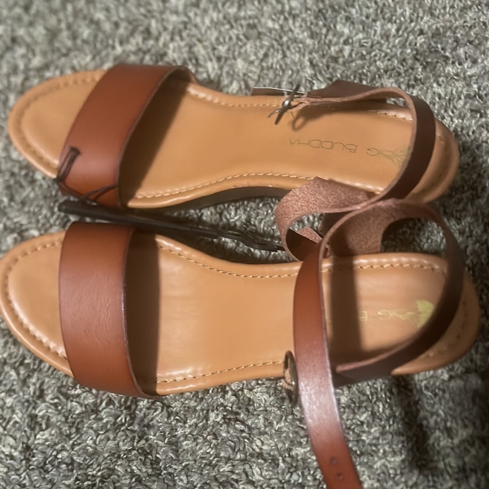Sandal - Picture 2 of 5